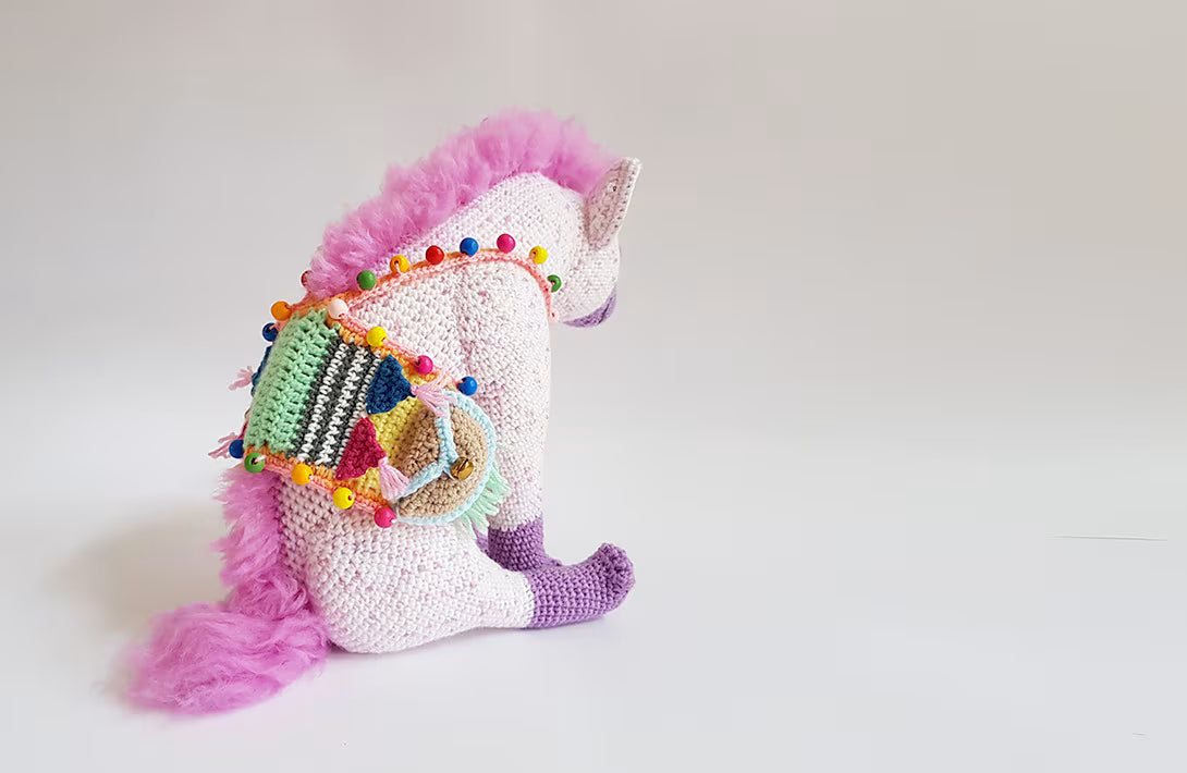 Lyra the Hyena | amigurumi pattern WITH FUR