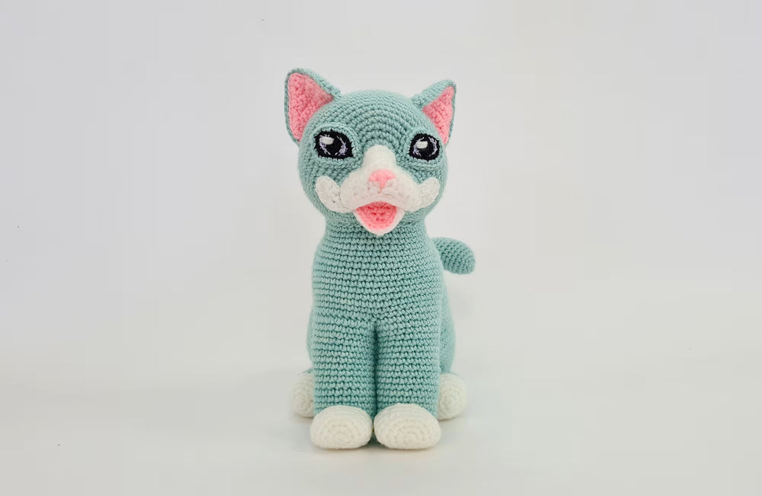 Aquila the Kitten | life-sized amigurumi pattern with felting