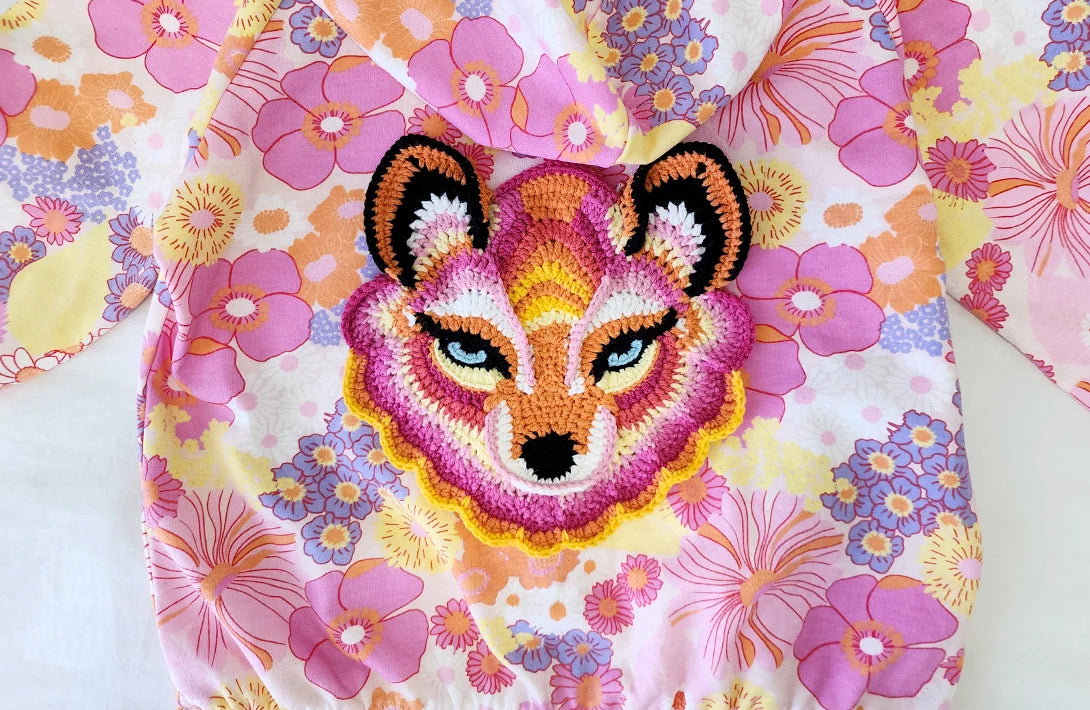 Dreamweaver Fox | crochet applique pattern