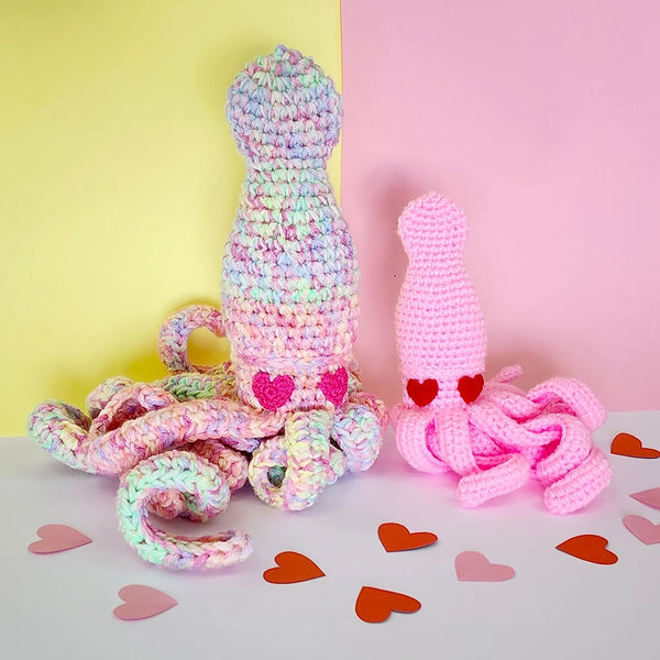 Hubble the Squid | FREE crochet pattern: LOW-SEW + VALENTINE ADD-ON