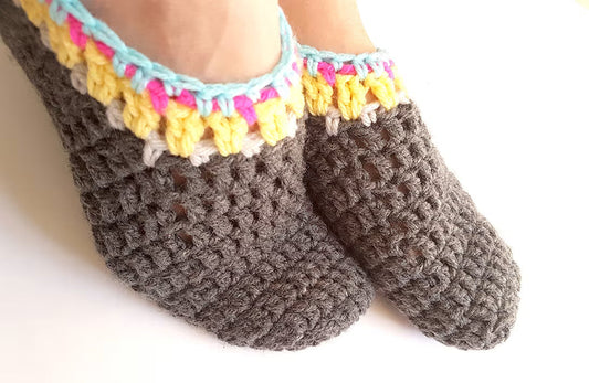 CROCHET SLIPPERS FOR ADULTS | FREE CROCHET PATTERN