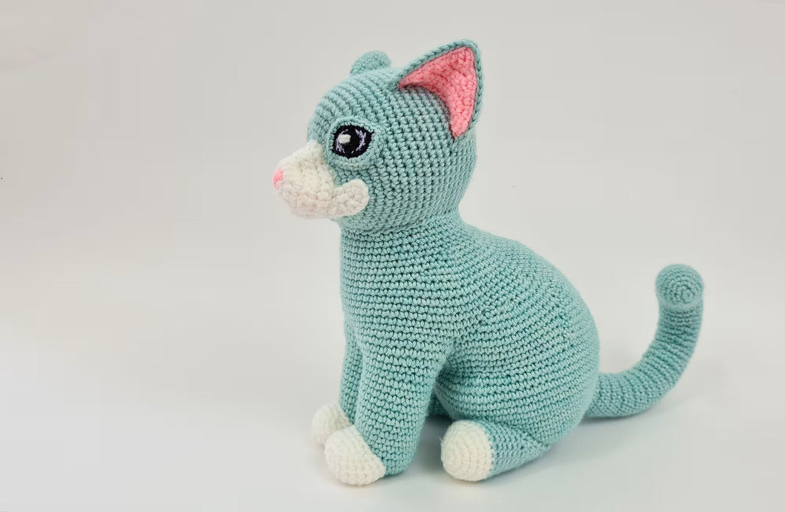 Aquila the Kitten | life-sized amigurumi pattern with felting