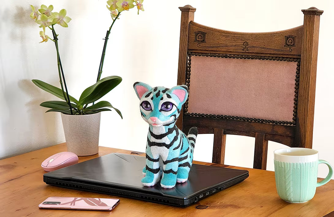 Aquila the Kitten | life-sized amigurumi pattern with felting