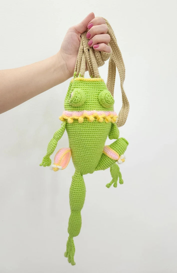 Fly-Catcher Frog Bag | no-sew amigurumi-style pattern