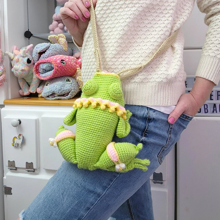 Fly-Catcher Frog Bag | no-sew amigurumi-style pattern