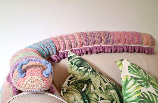 Shuttle the Shongololo | no-sew amigurumi pattern