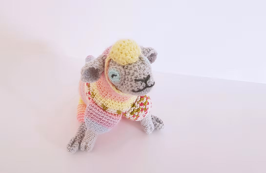 Buzz’s Toy Sheep| FREE crochet pattern