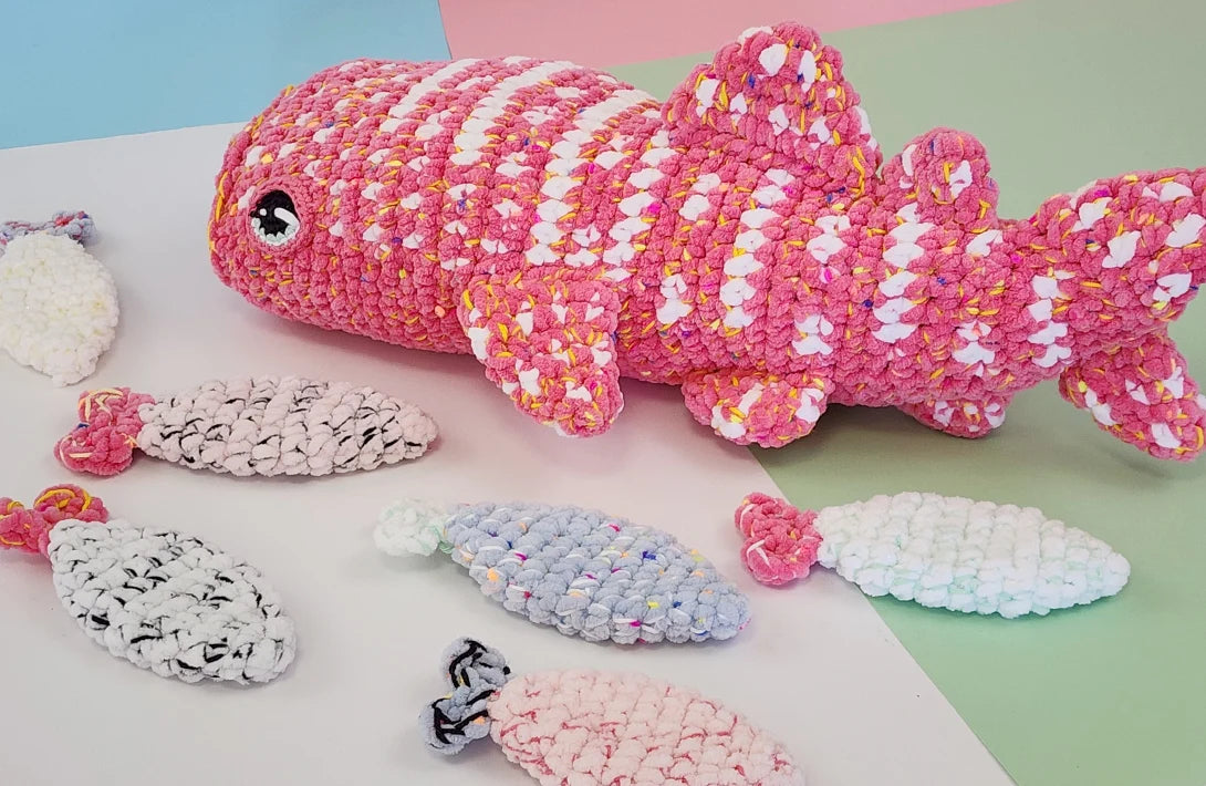 Gumdrop & Juju (Underwater Tails) | reversible amigurumi – with Hobbii